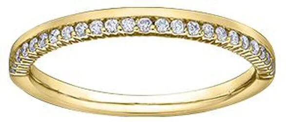 Princess - Cut Women's Diamond Rings in White Gold with a High - Clarity Diamond for a Modern LookYellow Gold Diamond Ring.