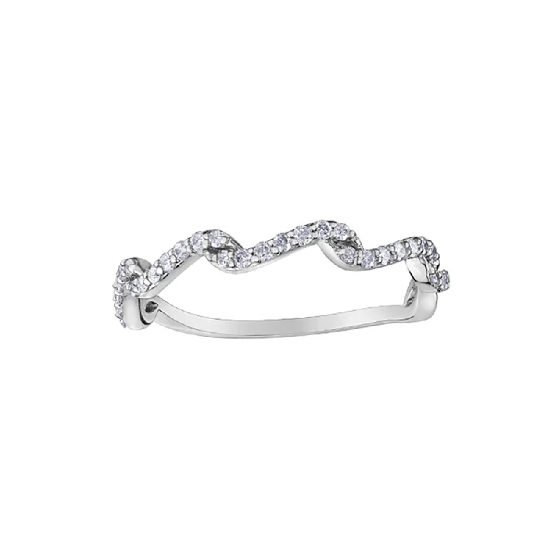 Vintage - Style Women's Diamond Rings with Floral - Engraved Bands and Multiple Diamond AccentsDiamond Twist Contour Band