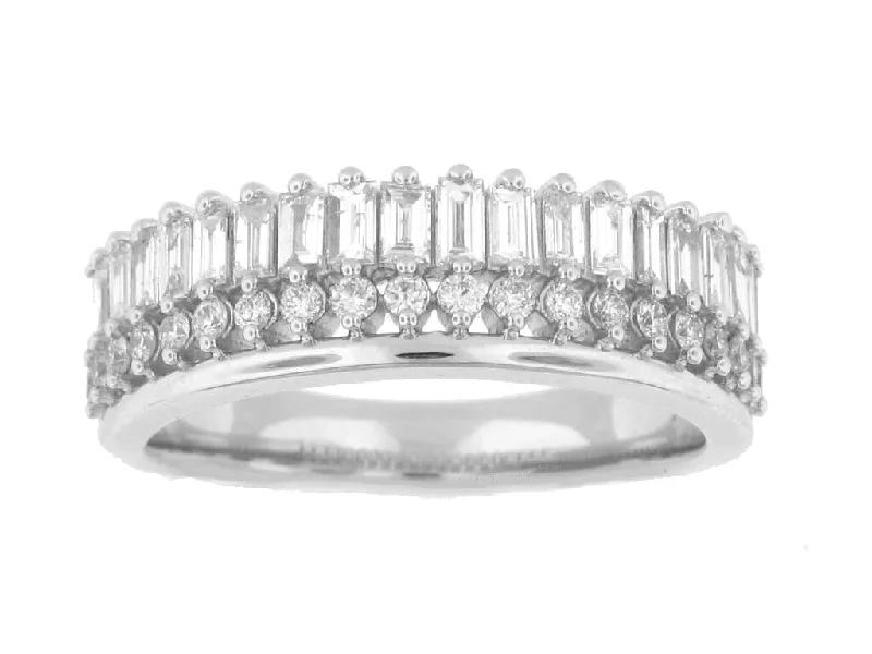 Cluster - Style Women's Diamond Rings with Multiple Small Diamonds Arranged in a Stunning PatternWhite Gold Diamond Ring.