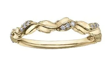 Marquise - Cut Women's Diamond Rings in Palladium for a Unique and Elongated ShapeYellow Gold Diamond Band.