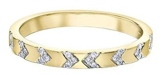 Princess - Cut Women's Diamond Rings in White Gold with a High - Clarity Diamond for a Modern LookYellow Gold Diamond Ring.