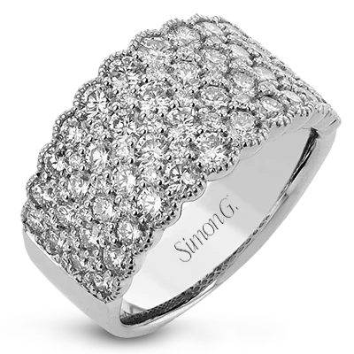 Halo - Style Women's Diamond Rings with a Center Diamond Surrounded by Smaller Diamonds in 18K GoldRight Hand Ring in 18k Gold with Diamonds