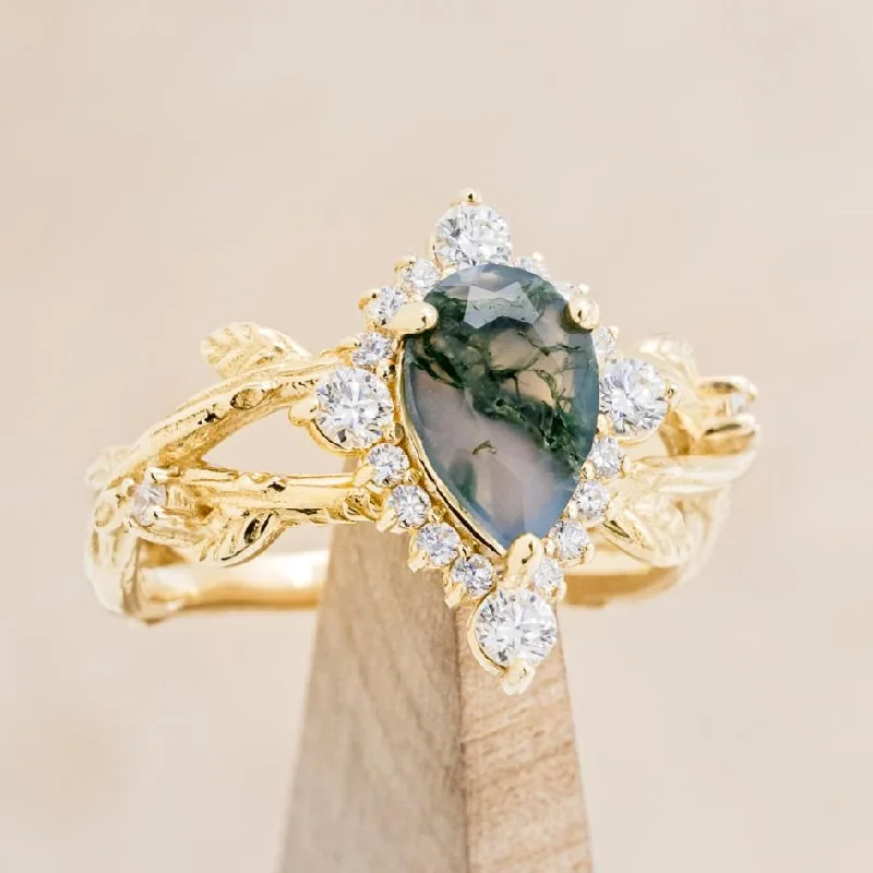 Men's Diamond Engagement Rings with Platinum Band and Halo Setting for a Luxury Proposal"ARTEMIS ON THE VINE DIVINE" - PEAR CUT MOSS AGATE ENGAGEMENT RING WITH DIAMOND ACCENTS