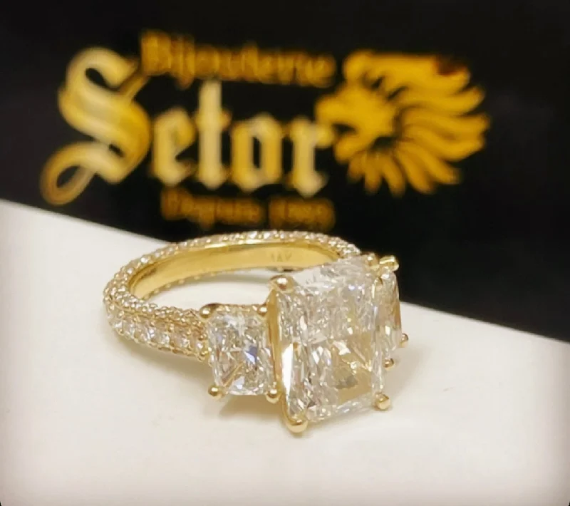 Art Deco - Inspired Women's Diamond Rings with Geometric Designs and Baguette - Cut DiamondsLab grown diamond ring