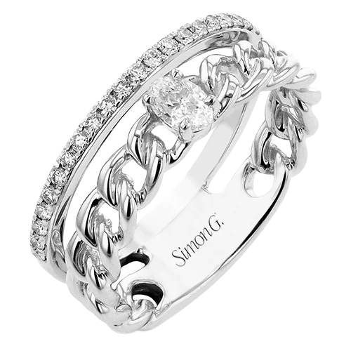 Signature - Design Women's Diamond Rings with a Brand - Specific Pattern and High - Quality DiamondsRight Hand Ring in 18k Gold with Diamonds