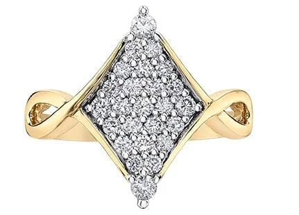 Cluster - Style Women's Diamond Rings with Multiple Small Diamonds Arranged in a Stunning PatternYellow Gold Diamond Ring.