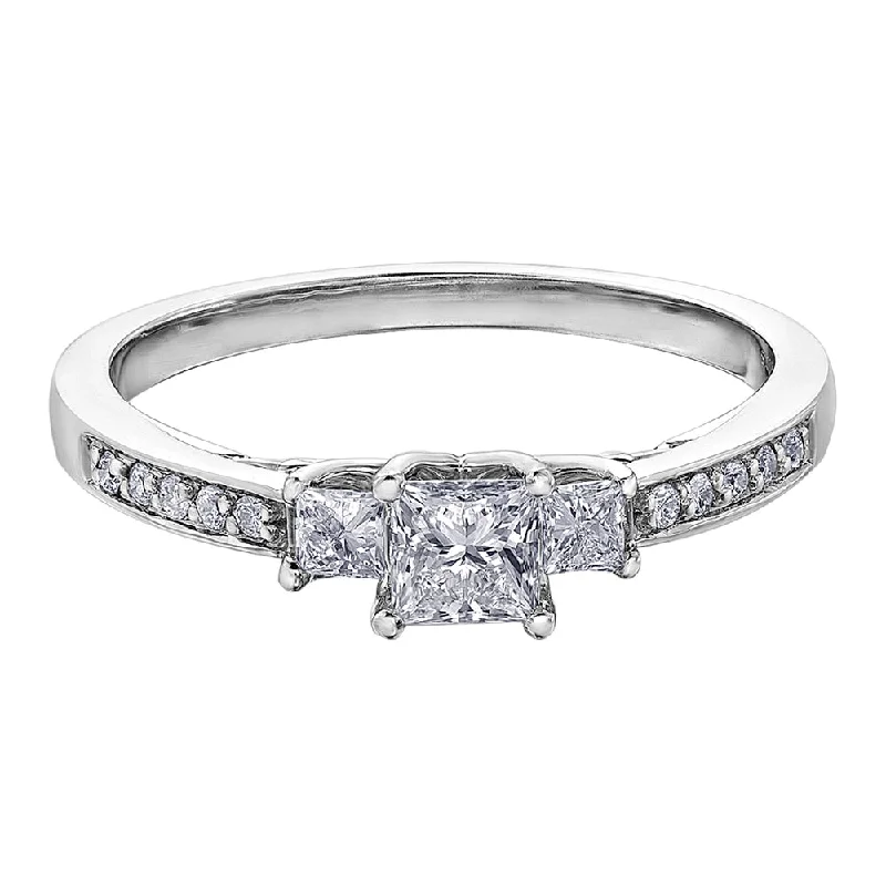 Women's Solitaire Diamond Rings with Round - Cut Diamonds and Platinum Settings for an Elegant EngagementThree-Stone Princess Cut Canadian Diamond Ring