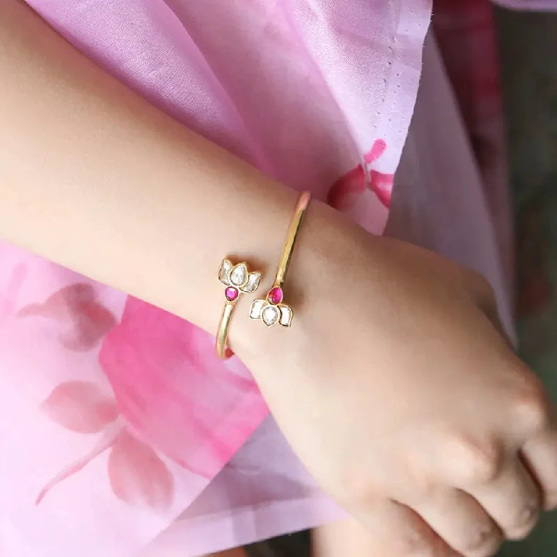 Solid Gold Bangles with Intricate Floral Engravings for a Luxurious LookSilver Lotus Polki Bangle