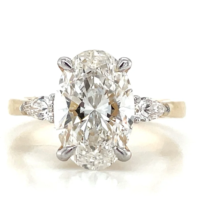 Three - Stone Engagement Rings Symbolizing Love's Past, Present, and Future with Asscher - Cut DiamondsTilly - 14ct Yellow Gold 2.68ct Laboratory Oval Three Stone Engagement Ring