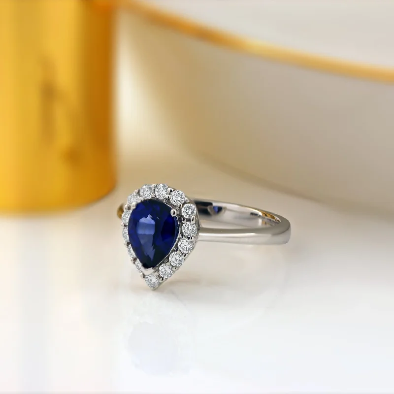 Tanzanite Gemstone Rings in 10K Gold with a Trilogy Design for a Sophisticated GiftAuriya 18k Gold 1 1/3ct Pear-cut Sapphire Halo Diamond Ring 1/3ct TDW