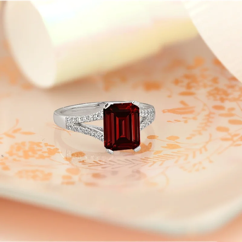 Aquamarine Gemstone Rings in 9K Gold with a Bezel Setting for a Modern and Secure FitAuriya 2 1/8ct Fancy Emerald-cut Garnet Gemstone and Diamond Engagement Ring 1/4ctw 14k Gold